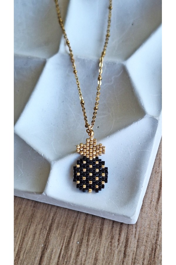 Κολιέ με μαύρο-χρυσό ανανά από Miyuki χάντρες