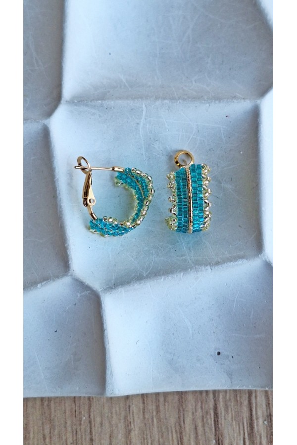 Χειροποίητο κρικάκι με πλέξιμο από γιαπωνέζικες χάντρες Miyuki τιρκουάζ-χρυσό