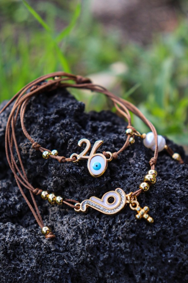 Βραχιόλι γούρι 2026 ματάκι καφέ κορδόνι