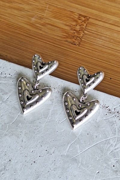 Σκουλαρίκια “Double Heart” επάργυρα μαύρο σμάλτο Σκουλαρίκια “Double Heart” επάργυρα μαύρο σμάλτο