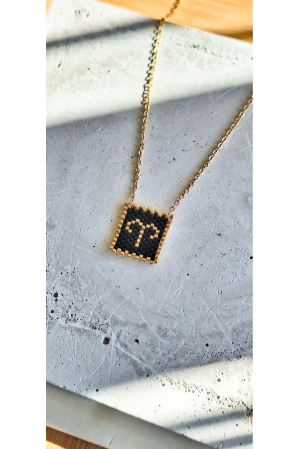 Χειροποίητο Κολιέ με Ζώδιο Κριός Πλεγμένο με Γιαπωνέζικες Χάντρες Miyuki Μαύρο-Χρυσό