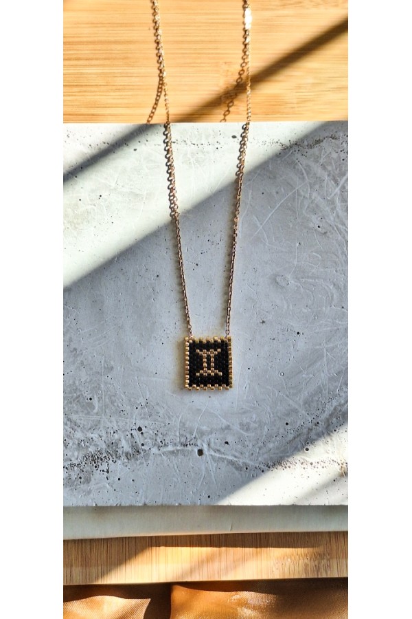 Χειροποίητο Κολιέ με Ζώδιο Δίδυμος Πλεγμένο με Γιαπωνέζικες Χάντρες Miyuki Μαύρο-Χρυσό