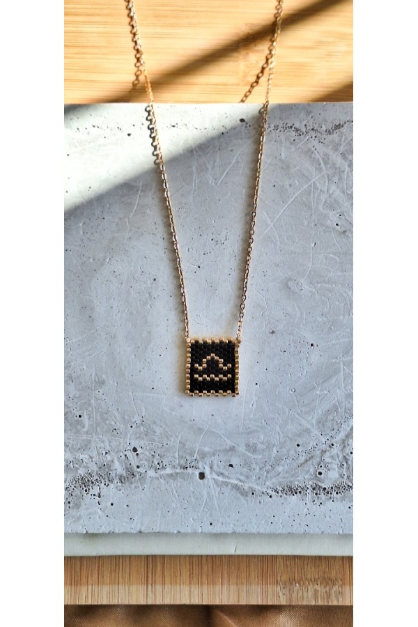 Χειροποίητο Κολιέ με Ζώδιο Ζυγός Πλεγμένο με Γιαπωνέζικες Χάντρες Miyuki Μαύρο-Χρυσό