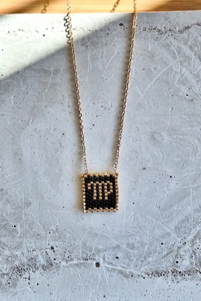 Χειροποίητο Κολιέ με Ζώδιο Παρθένος Πλεγμένο με Γιαπωνέζικες Χάντρες Miyuki Μαύρο-Χρυσό