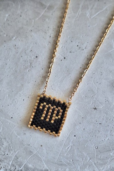 Χειροποίητο Κολιέ με Ζώδιο Παρθένος Πλεγμένο με Γιαπωνέζικες Χάντρες Miyuki Μαύρο-Χρυσό