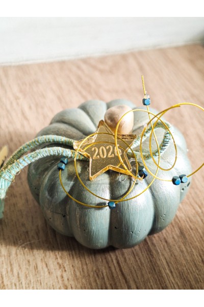 Πήλινη Χειροποίητη Κολοκύθα Γούρι 2026 – Μικρή