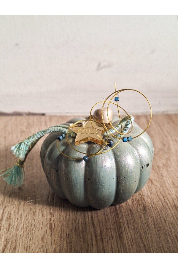 Πήλινη Χειροποίητη Κολοκύθα Γούρι 2026 – Μικρή