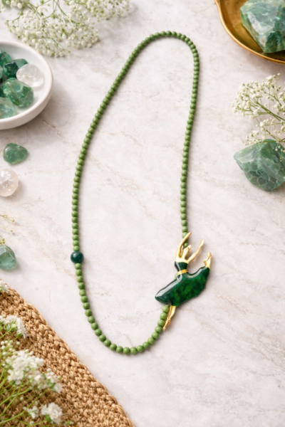 Χειροποίητο Κολιέ με Φιγούρα Μπαλαρίνας & Πράσινες Ημιπολύτιμες Πέτρες