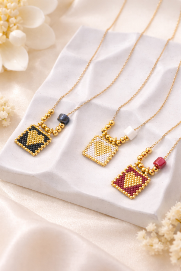 S.Steel κολιέ πλαίσιο καρδιά με γιαπωνέζικες χάντρες miyuki μαύρο-χρυσό 