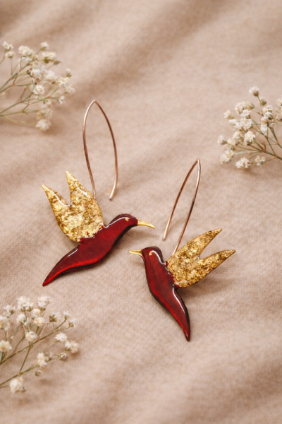 Χειροποίητα Σκουλαρίκια Κόκκινο Πουλί με Χρυσά Φτερά