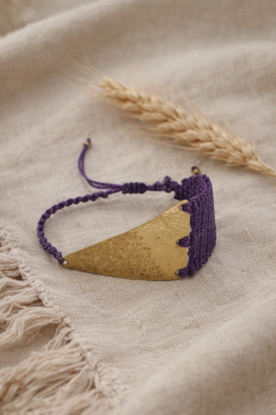 Χειροποίητο βραχιόλι μωβ macrame