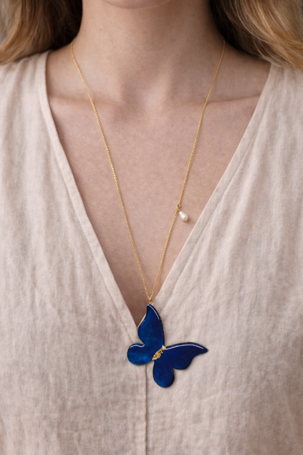 Χειροποίητο κολιέ πεταλούδα σε ατσάλινη αλυσίδα (μακρύ)