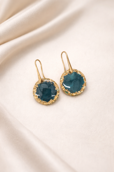 Χειροποίητο στρογγυλό σκουλαρίκι με φύλλα χρυσού πράσινο